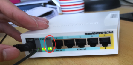 ROS 路由器恢复出厂设置